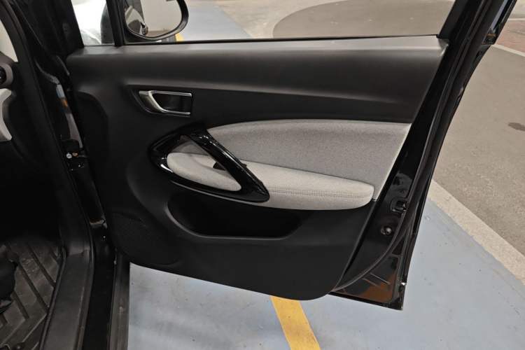 Used Leapmotor T03 2022 Hometown Jade Edition Interior 5