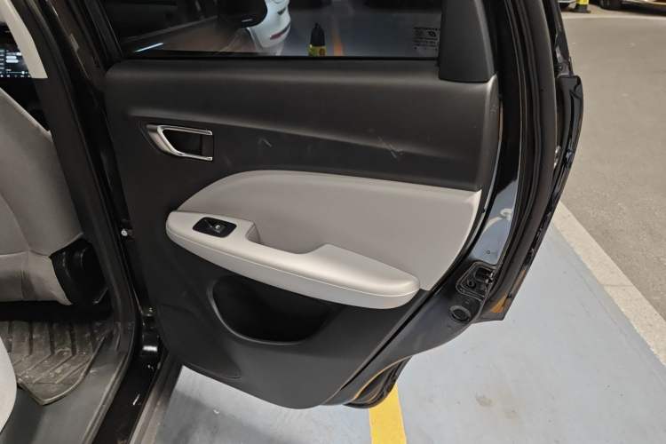 Used Leapmotor T03 2022 Hometown Jade Edition Interior 6