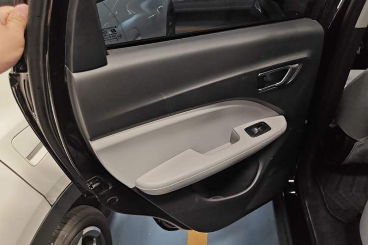 Used Leapmotor T03 2022 Hometown Jade Edition Interior 8