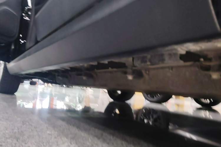 Used Leapmotor T03 2022 Hometown Jade Edition Left Side Sill