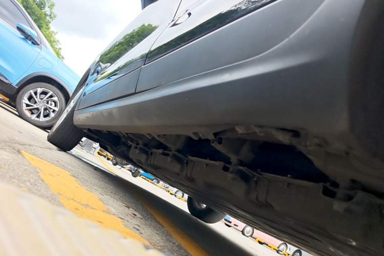 Used Leapmotor T03 2022 YAOJIN Edition Left Side Sill