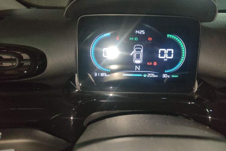 Used Leapmotor T03 2022 Hometown Jade Edition Odometer Close Up