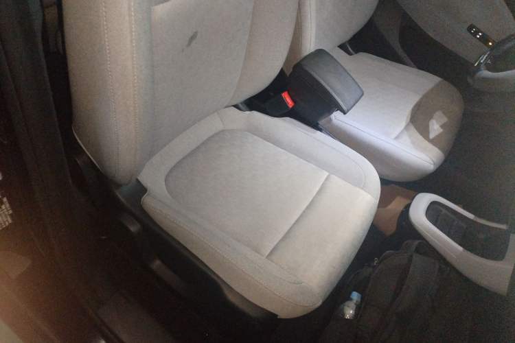 Used Leapmotor T03 2022 Crystal Edition Right Front Seat