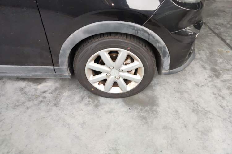 Used Leapmotor T03 2022 Hometown Jade Edition Right Front Wheel Hub