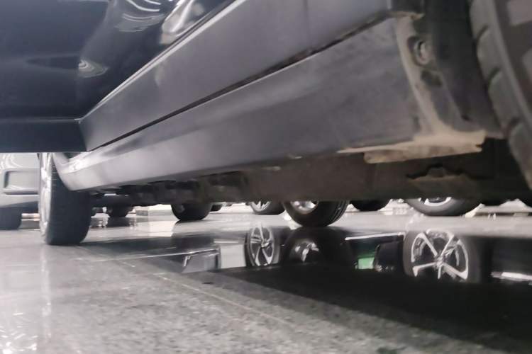 Used Leapmotor T03 2022 Hometown Jade Edition Right Side Sill