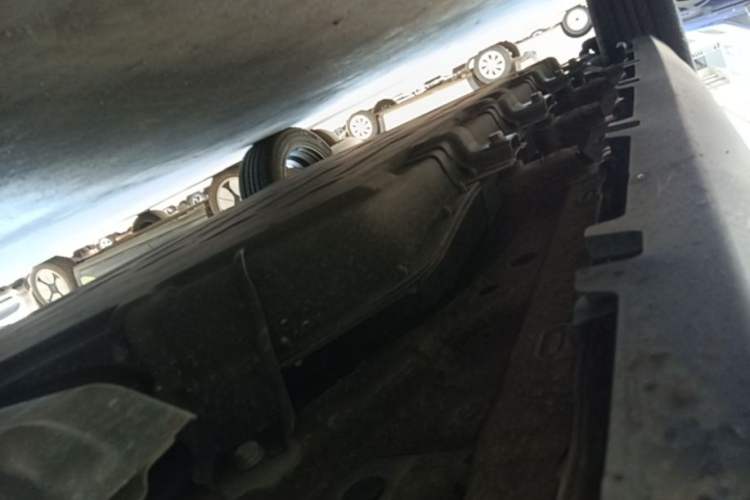 Used Leapmotor T03 2022 Crystal Edition Right Side Sill