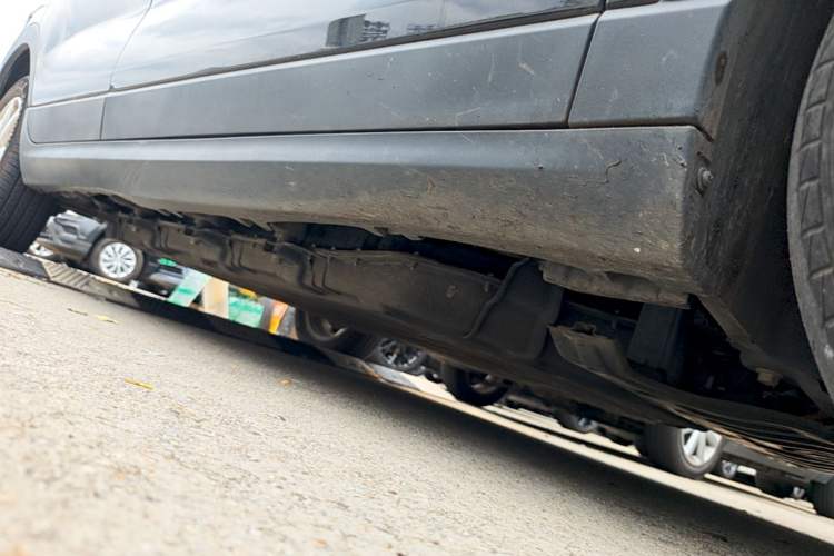 Used Leapmotor T03 2022 YAOJIN Edition Right Side Sill