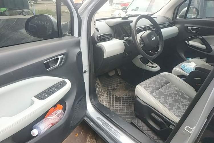Used Leapmotor T03 2022 Star Diamond Edition Driver Seat