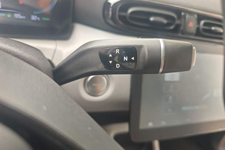 Used Leapmotor T03 2022 Hometown Jade Edition Gear Lever