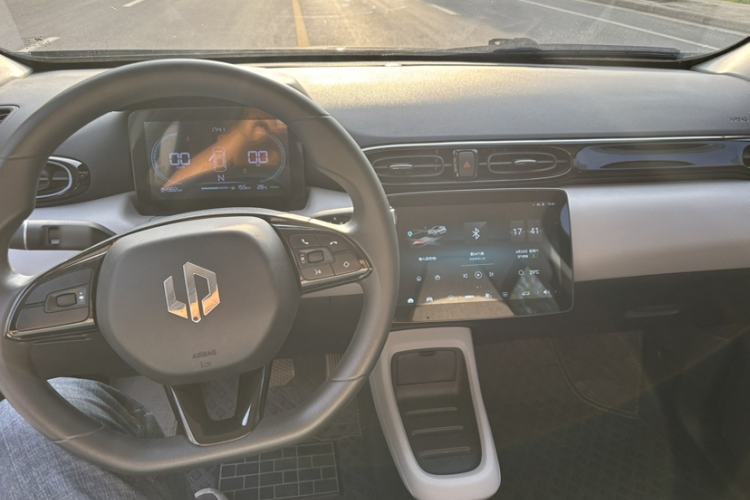 Used Leapmotor T03 2022 Agate Edition Interior 3