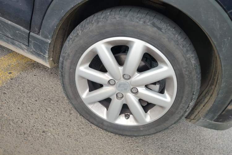 Used Leapmotor T03 2022 Agate Edition Right Front Wheel Hub