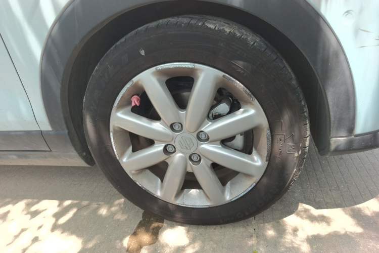 Used Leapmotor T03 2022 Star Diamond Edition Right Front Wheel Hub