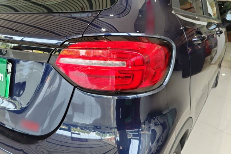 Used Leapmotor T03 2022 Hometown Jade Edition Right Rear Taillight