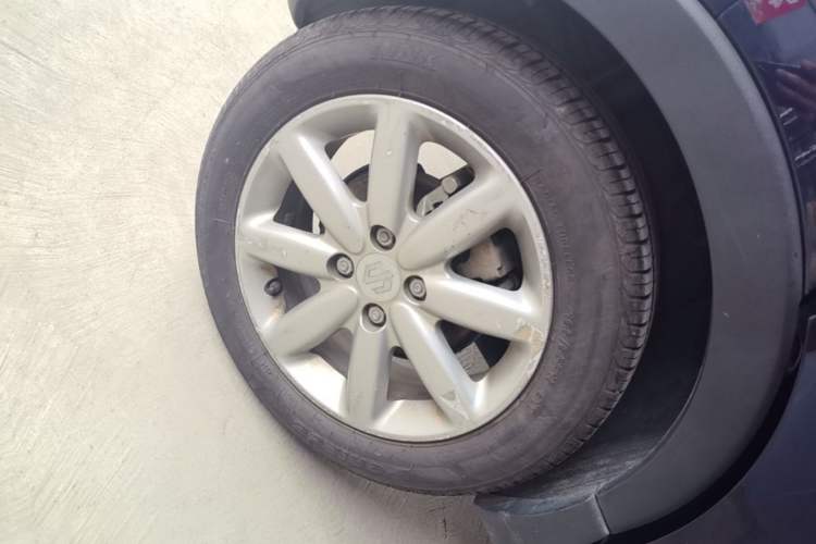 Used Leapmotor T03 2022 Crystal Edition Right Rear Wheel Hub