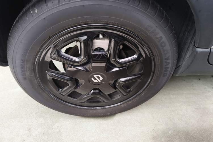 Used Leapmotor T03 2022 Crystal Edition Right Rear Wheel Hub