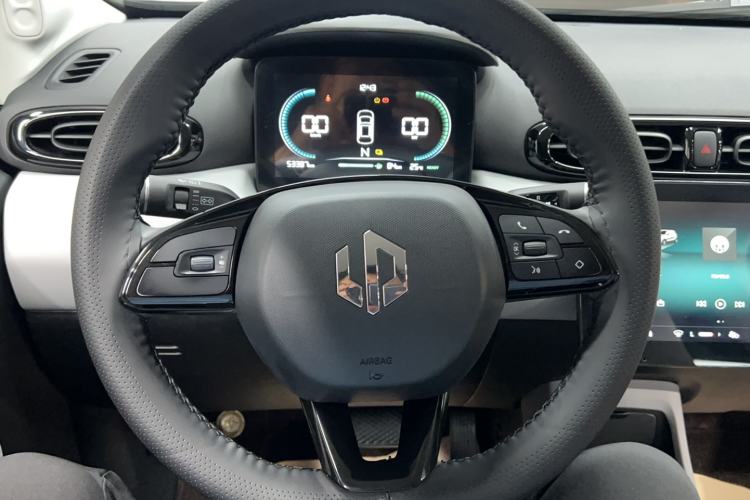 Used Leapmotor T03 2022 Hometown Jade Edition Steering Wheel