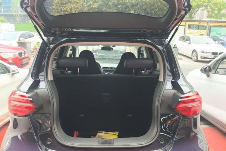 Used Leapmotor T03 2022 Star Diamond Edition Trunk