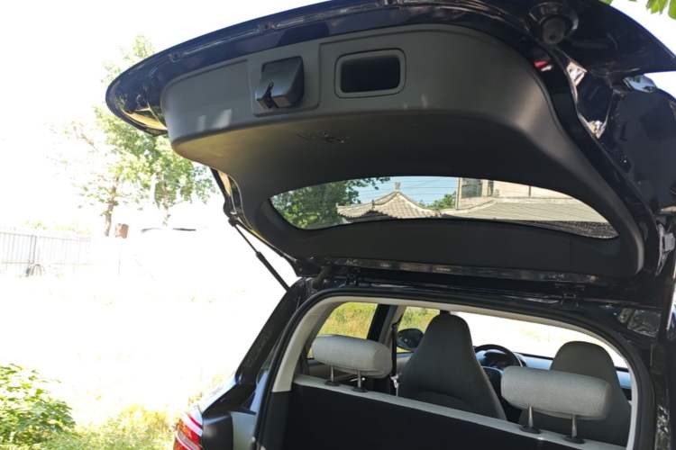 Used Leapmotor T03 2022 Crystal Edition Trunk
