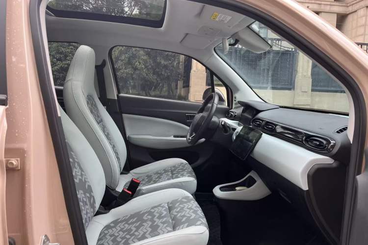 Used Leapmotor T03 2022 Star Diamond Edition Interior 5