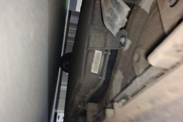 Used Leapmotor T03 2022 Crystal Edition Chassis Front Left