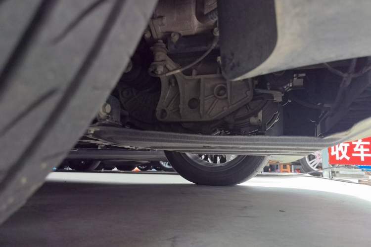 Used Leapmotor T03 2022 Star Diamond Edition Chassis Front Right