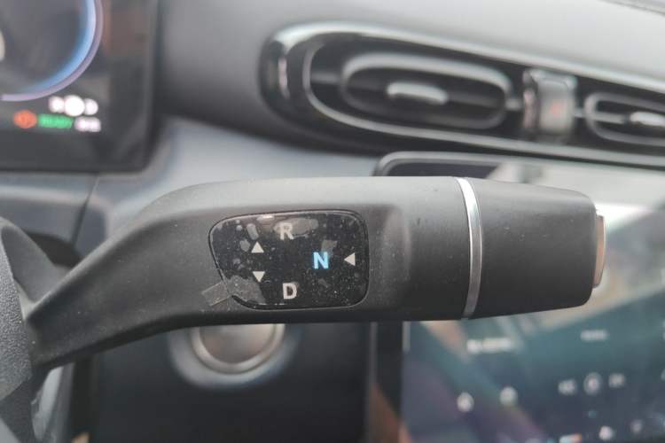 Used Leapmotor T03 2022 Pearl Edition Gear Lever