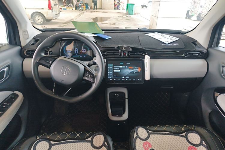Used Leapmotor T03 2022 Hometown Jade Edition Center Console