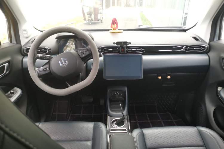 Used Leapmotor T03 2022 YAOJIN Edition Center Console