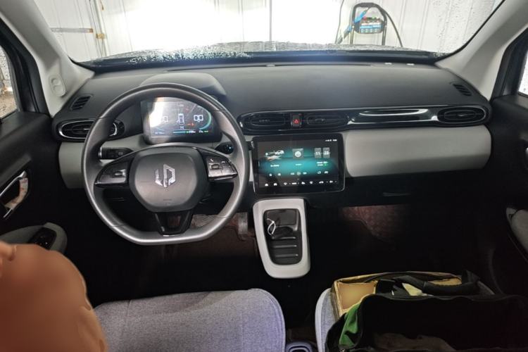 Used Leapmotor T03 2022 Pearl Edition Center Console