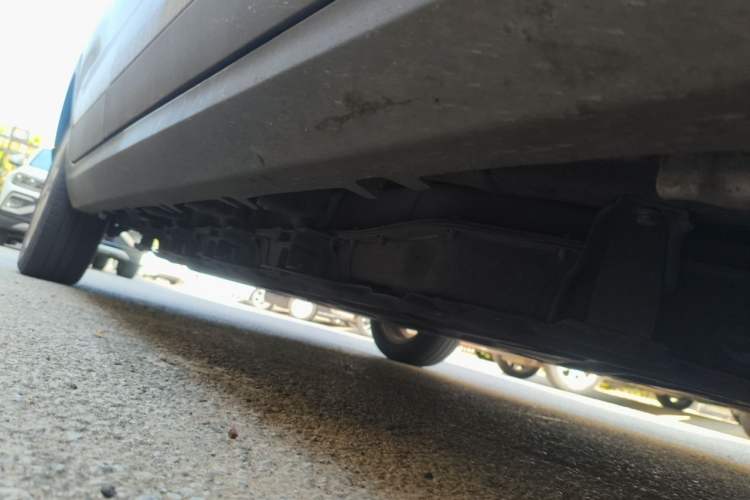 Used Leapmotor T03 2022 Star Diamond Edition Chassis Front Right