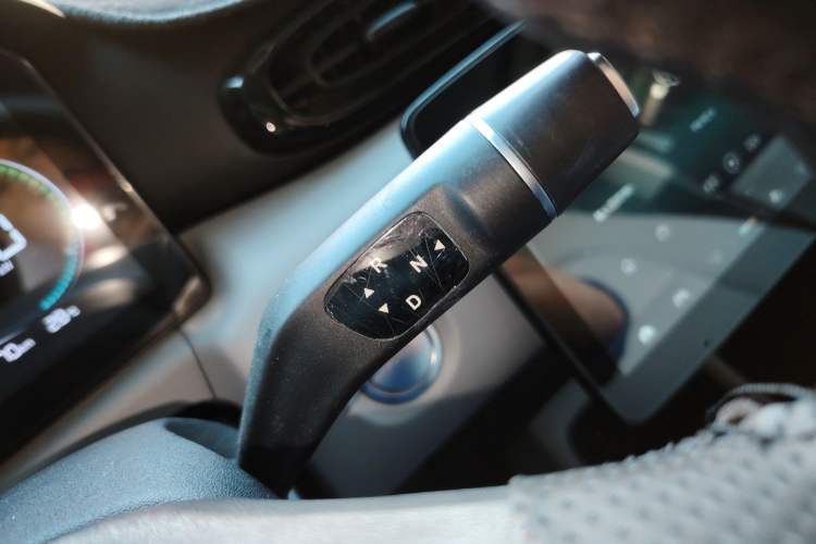 Used Leapmotor T03 2022 Crystal Edition Gear Lever