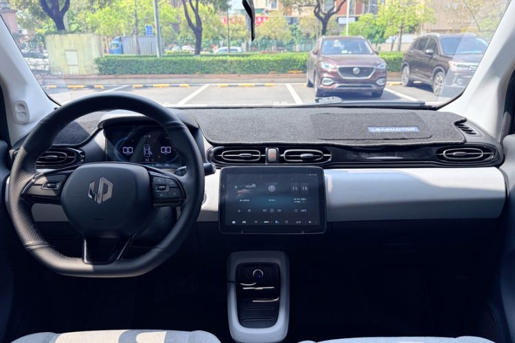 Used Leapmotor T03 2022 Crystal Edition Interior 3