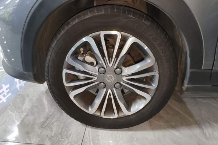 Used Leapmotor T03 2022 Special Edition Left Front Wheel Hub