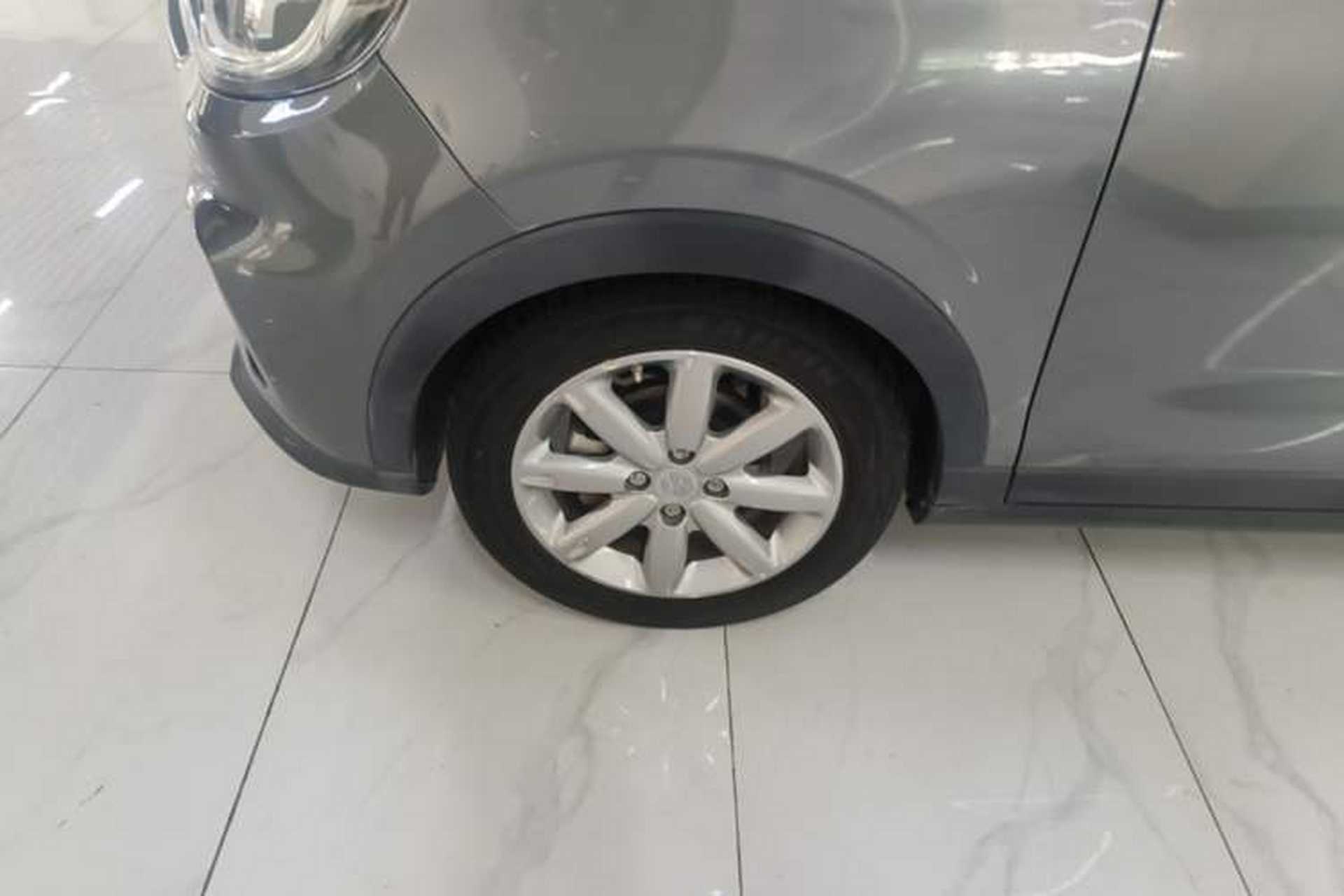 Used Leapmotor T03 2022 Crystal Edition Left Front Wheel Hub