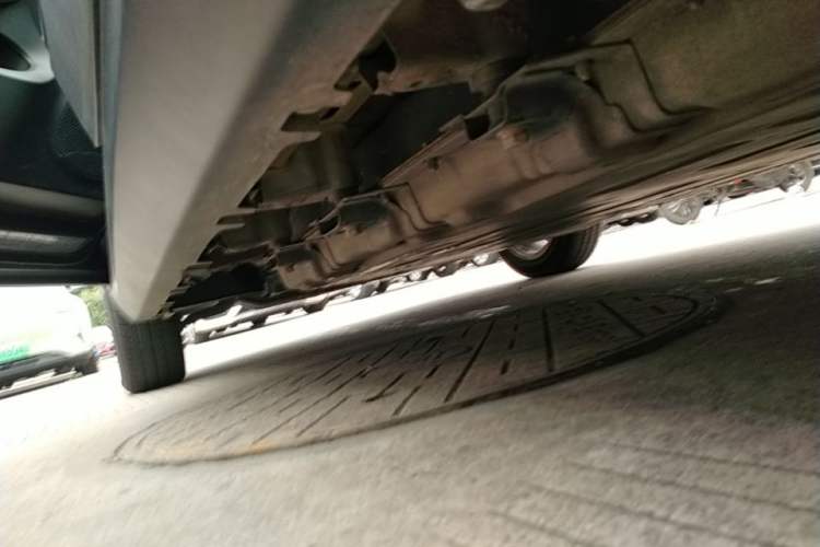 Used Leapmotor T03 2022 Crystal Edition Left Side Sill