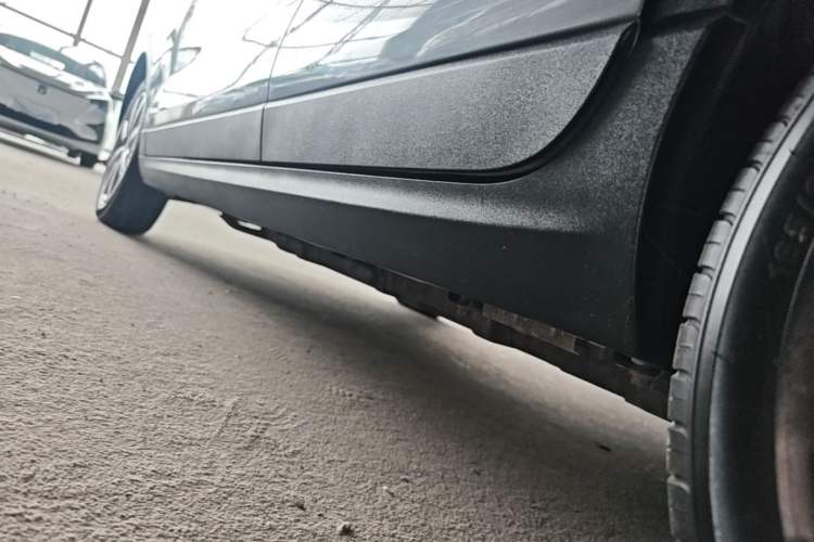 Used Leapmotor T03 2022 Agate Edition Left Side Sill