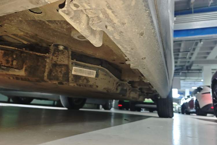 Used Leapmotor T03 2022 Star Diamond Edition Left Side Sill