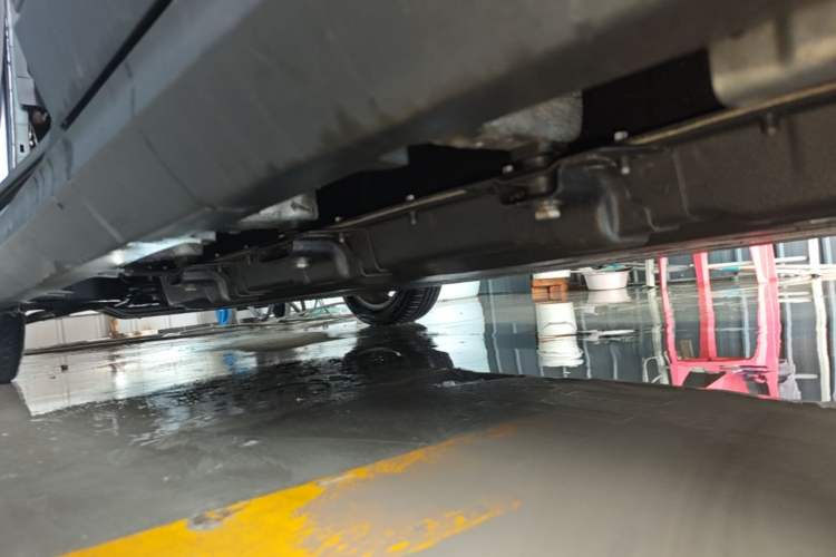 Used Leapmotor T03 2022 Pearl Edition Left Side Sill