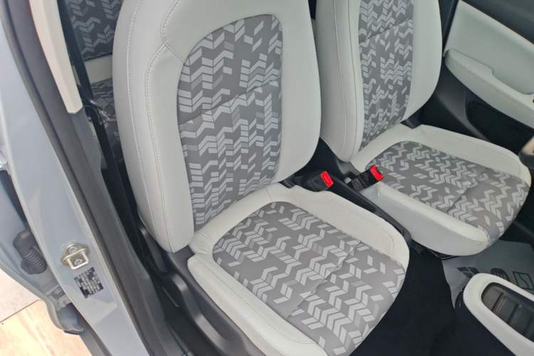 Used Leapmotor T03 2022 YAOJIN Edition Right Front Seat