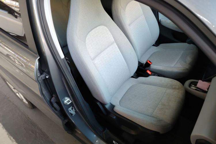 Used Leapmotor T03 2022 Crystal Edition Right Front Seat