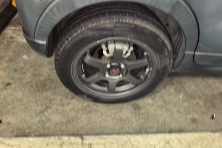 Used Leapmotor T03 2022 Hometown Jade Edition Right Rear Wheel Hub