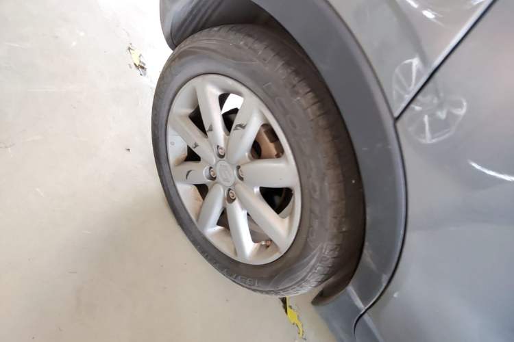 Used Leapmotor T03 2022 Crystal Edition Right Rear Wheel Hub