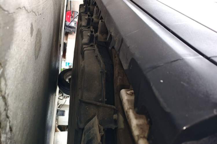 Used Leapmotor T03 2022 Crystal Edition Right Side Sill