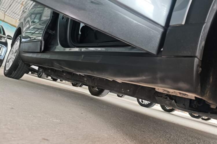 Used Leapmotor T03 2022 Agate Edition Right Side Sill