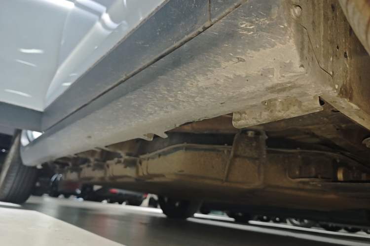 Used Leapmotor T03 2022 Star Diamond Edition Right Side Sill