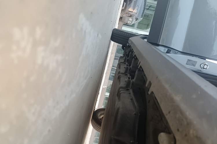 Used Leapmotor T03 2022 Crystal Edition Right Side Sill