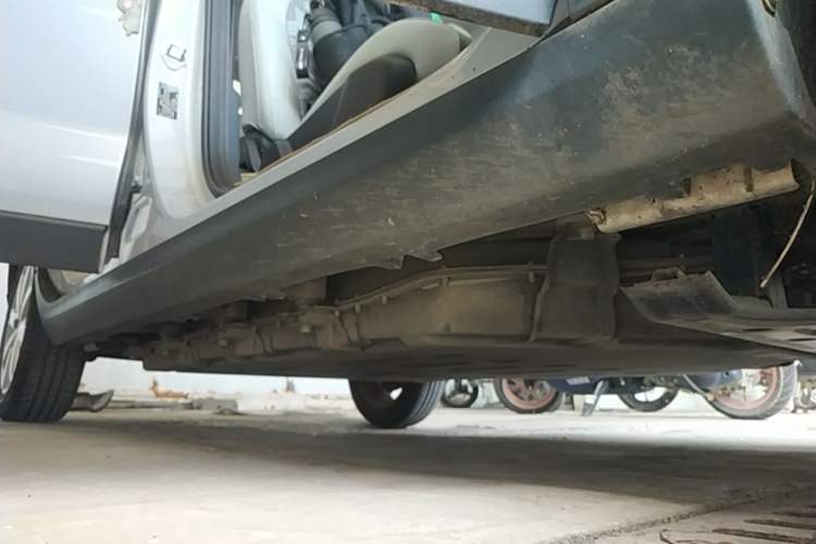 Used Leapmotor T03 2022 Star Diamond Edition Right Side Sill