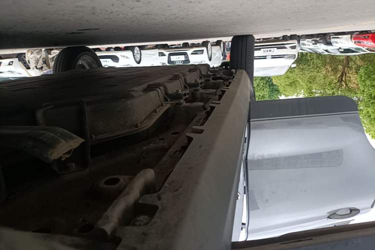 Used Leapmotor T03 2022 Glazed Edition Right Side Sill