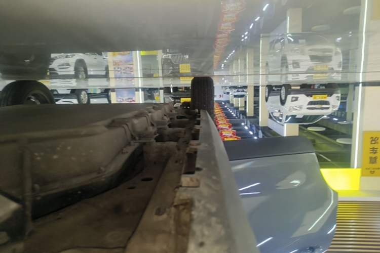 Used Leapmotor T03 2022 Crystal Edition Right Side Sill