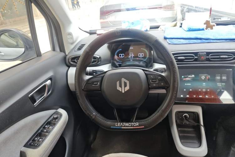 Used Leapmotor T03 2022 Hometown Jade Edition Steering Wheel